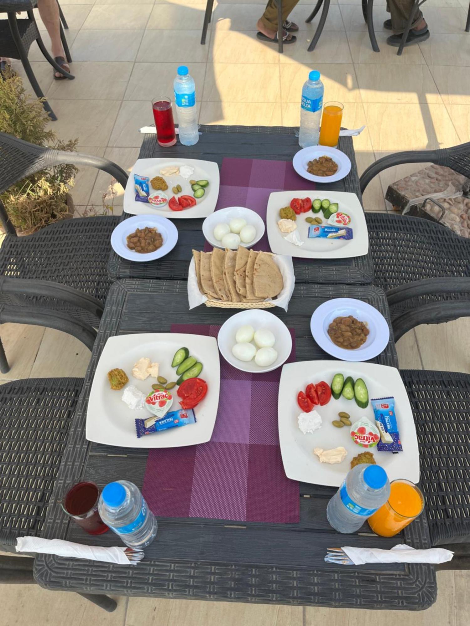 Hur Magic Inn Kafret el-Gabal Esterno foto