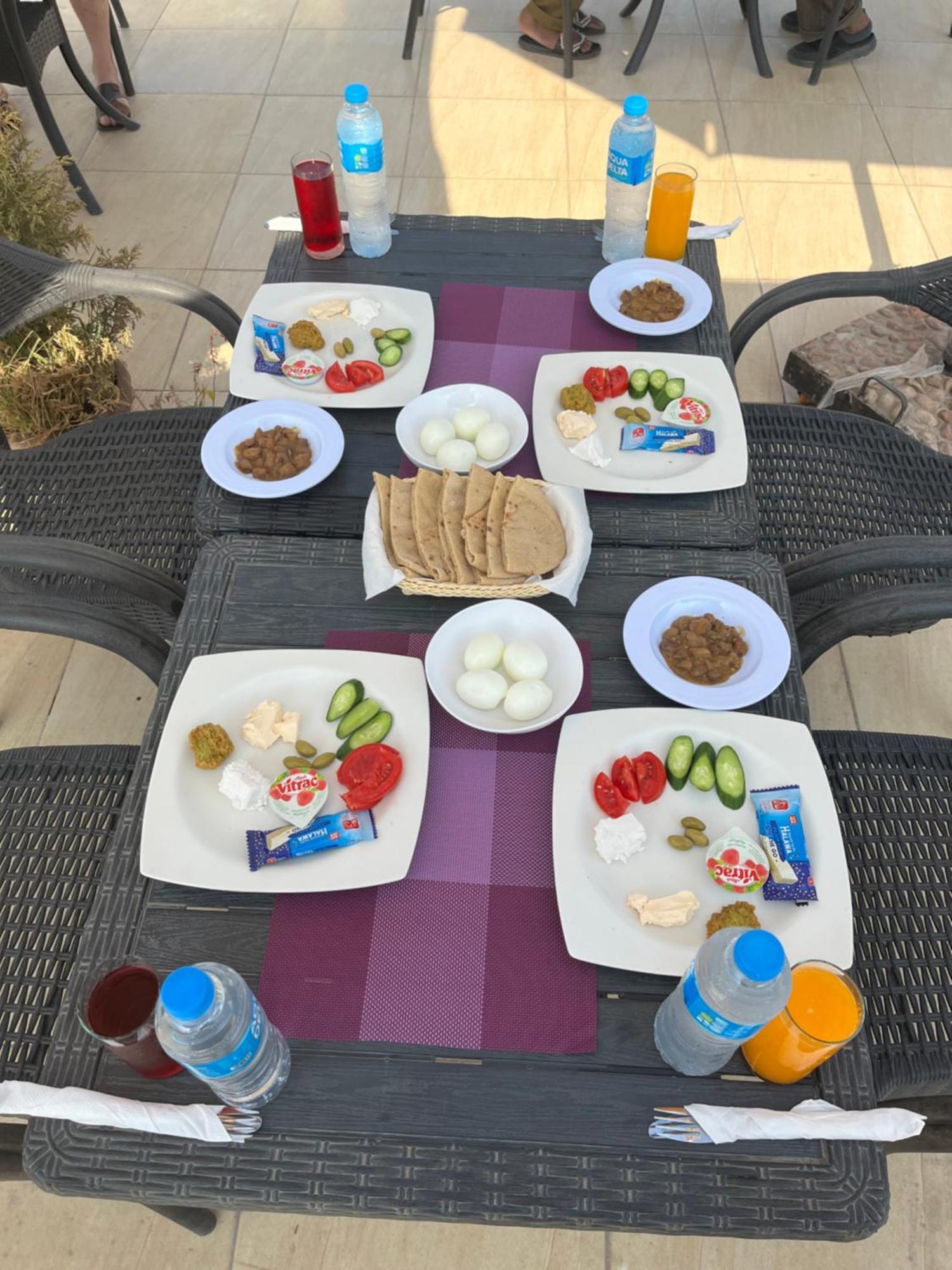 Hur Magic Inn Kafret el-Gabal Esterno foto